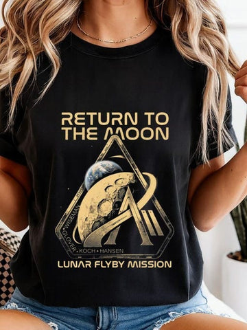 Return To The Moon T-Shirt Artemis 2 Mission 2026 Shirt Astronomy Gift For Astrophiles Retro 2026 Artemis II