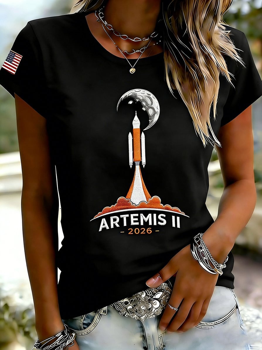 Space Enthusiast 2026 T-Shirt NASA Moon Mission 2026 Clothes Cool Gift For Mother Retro 2026 Artemis II