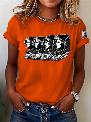 Artemis Ii Astronaut Graphic T-Shirt NASA Moon Mission 2026 Merch Best Gift For Girlfriend Retro 2026 Artemis II
