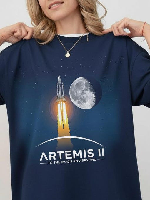 2026 T-Shirt To The Moon And Beyond Clothes Science Teacher Gift Retro 2026 Artemis II