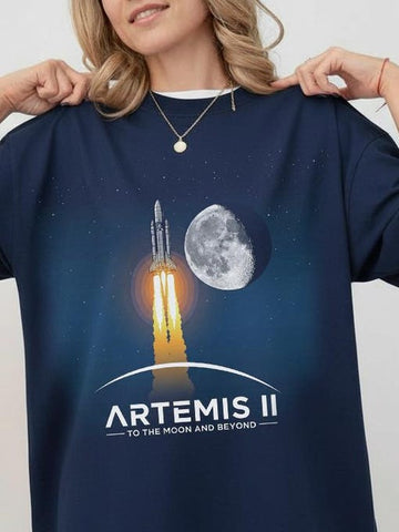 2026 T-Shirt To The Moon And Beyond Clothes Science Teacher Gift Retro 2026 Artemis II