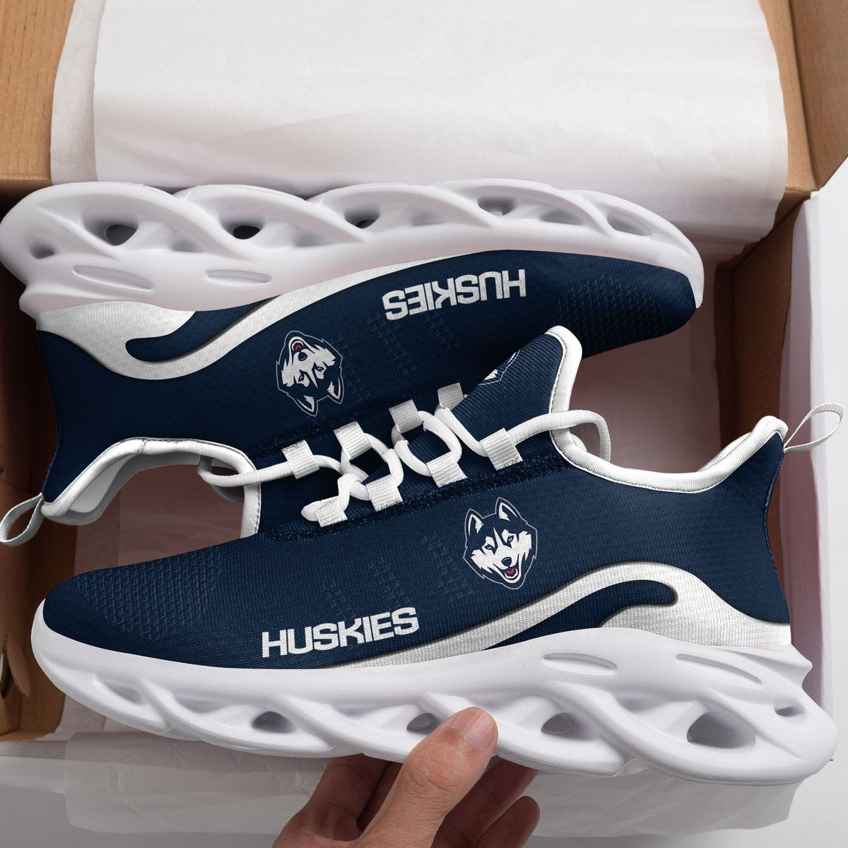 Caa Connecticut Huskies New Trending Max Soul Clunky Sneaker Premium Shoes Gift For Sport Lovers
