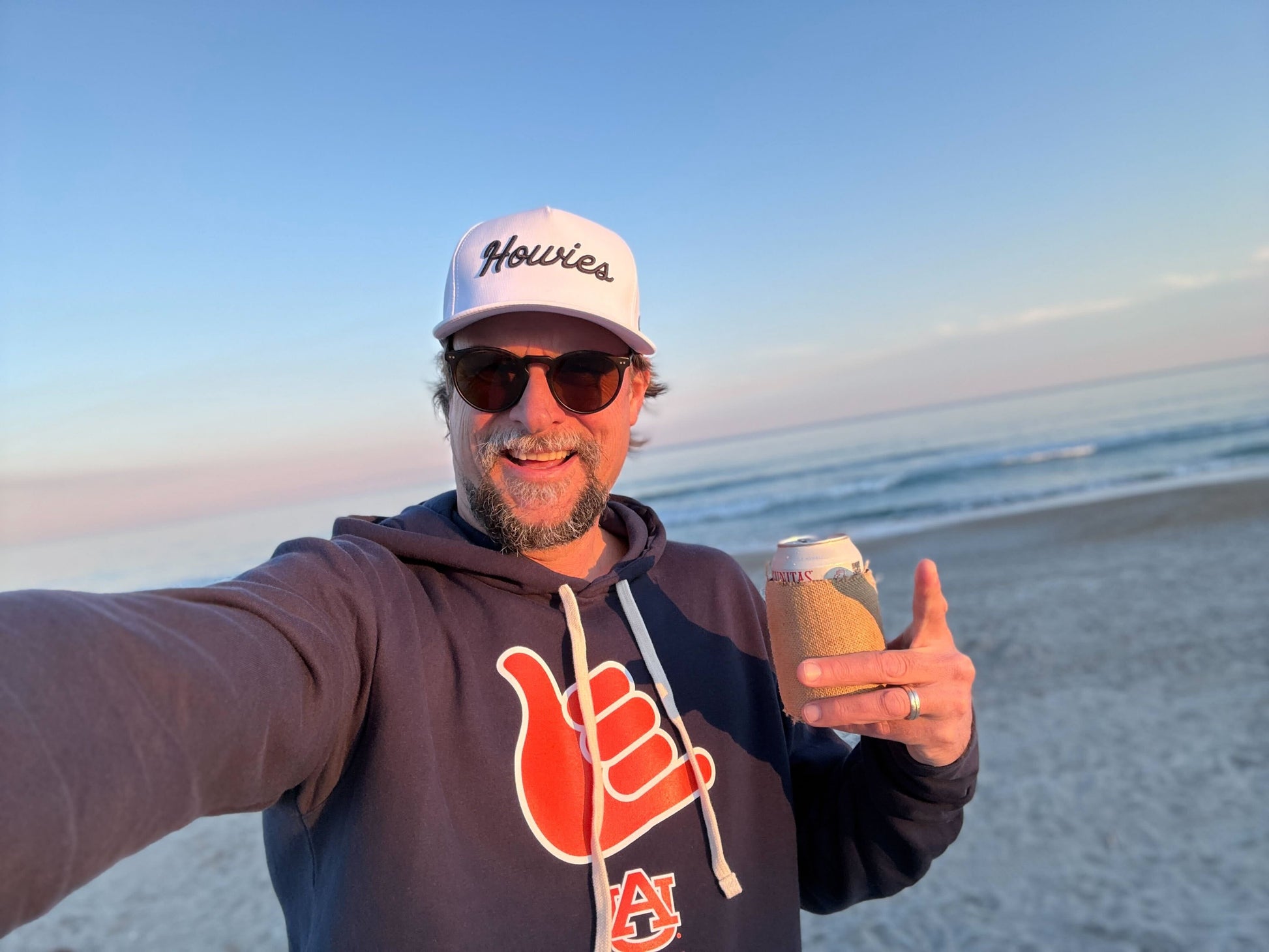 Auburn Basketball: Hand Sign