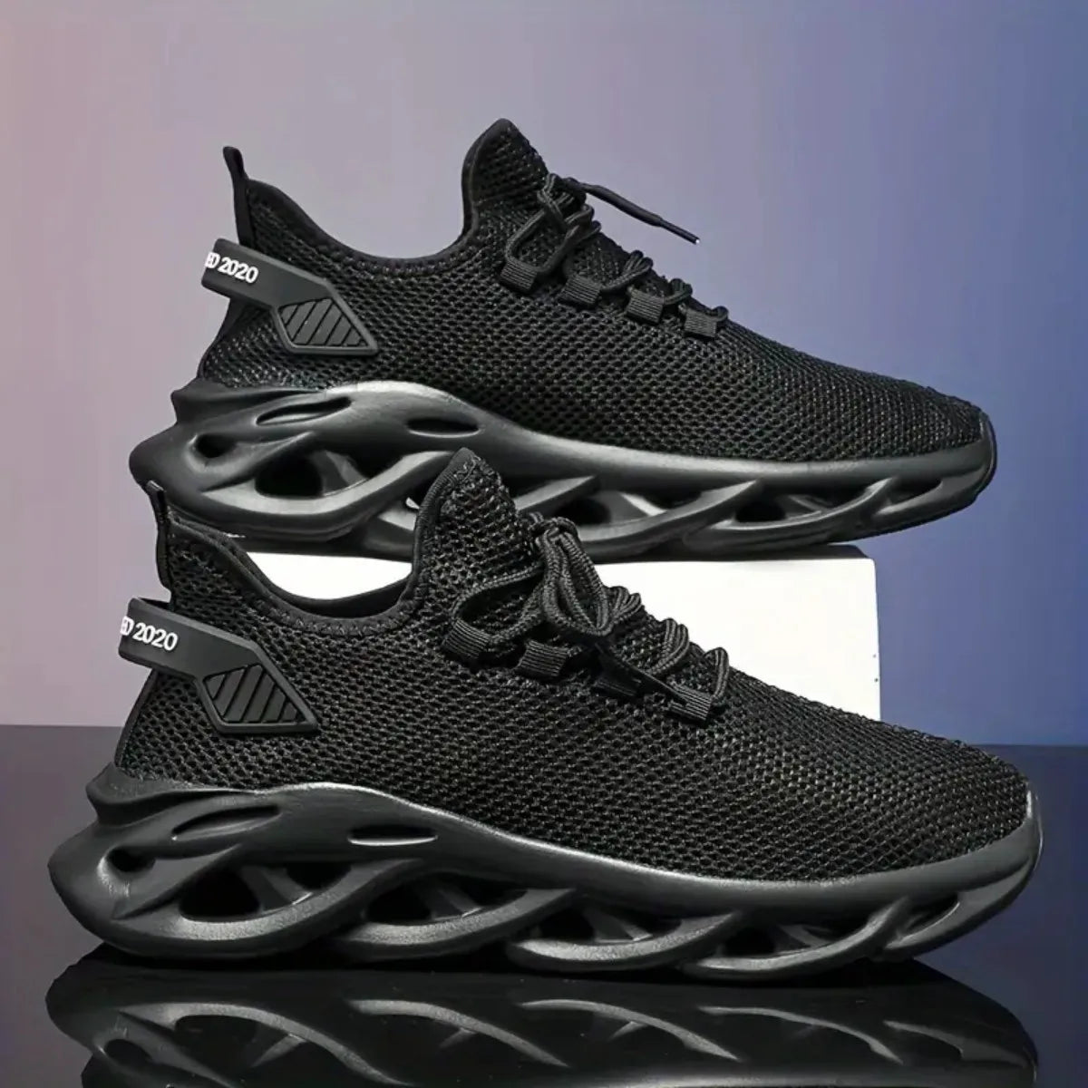 Men's sports shoes Solid color casual comfort mesh lace-up flat light vulcanized walking shoes boys running shoes