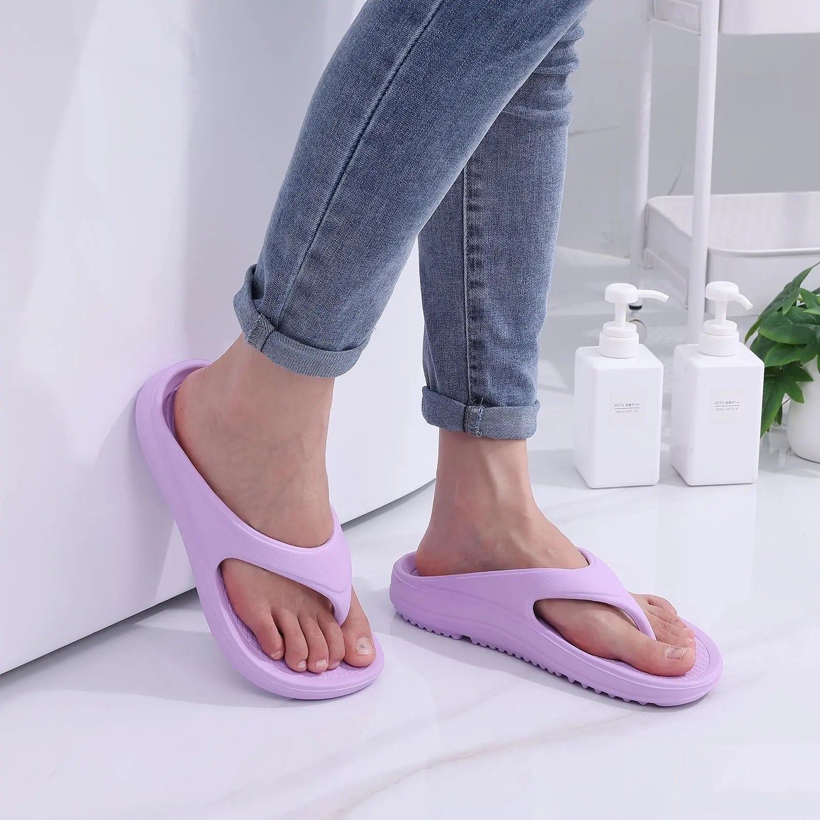 Comwarm Women Slim Flip Flops Classic Fashion Shower Slippers EVA Sole Comfy House Sandals Outdoor Beach Slippers Women Sandals