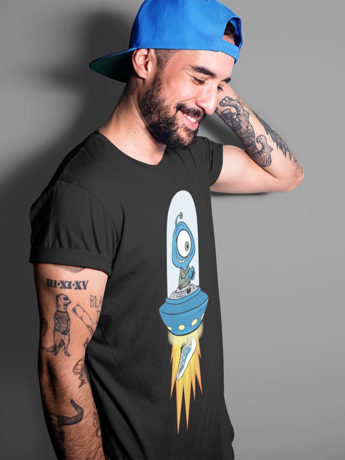 Alien Unisex Tops - Yeezy 700 Arzareth