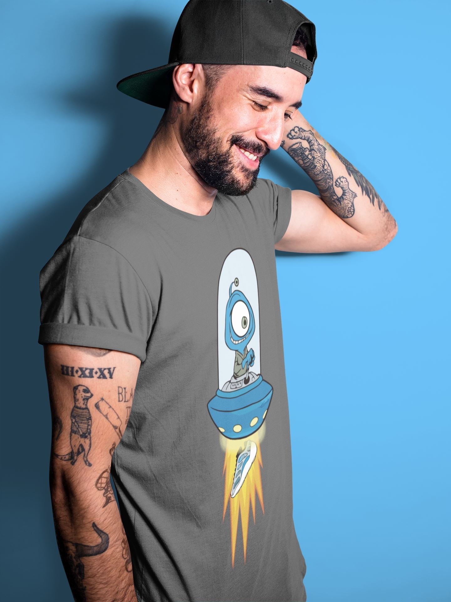 Alien Unisex Tops - Yeezy 700 Arzareth